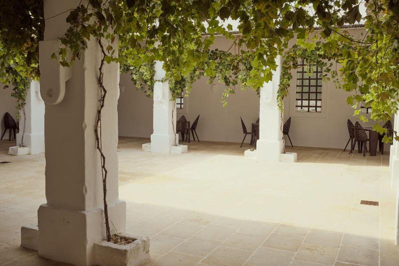 Masseria Le Carrube - Genel
