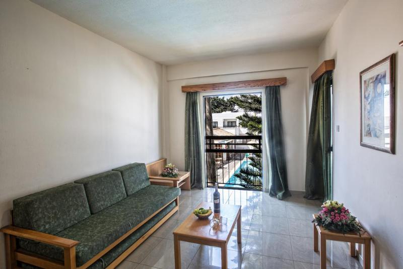 Anthea Hotel Apartments - Oda