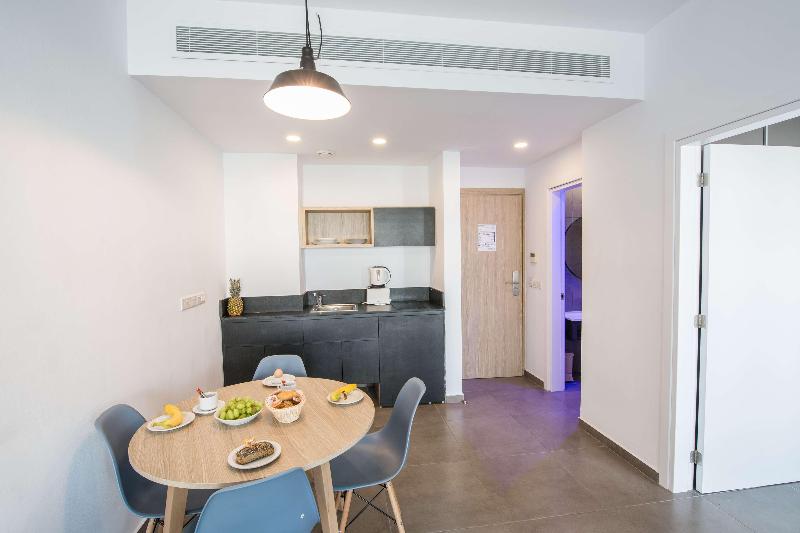 Anthea Hotel Apartments - Oda