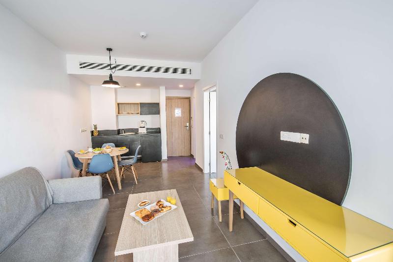 Anthea Hotel Apartments - Oda