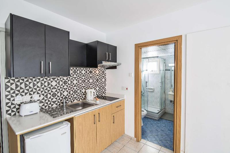 Anthea Hotel Apartments - Oda