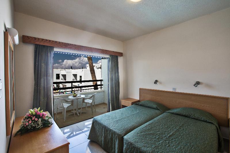 Anthea Hotel Apartments - Oda