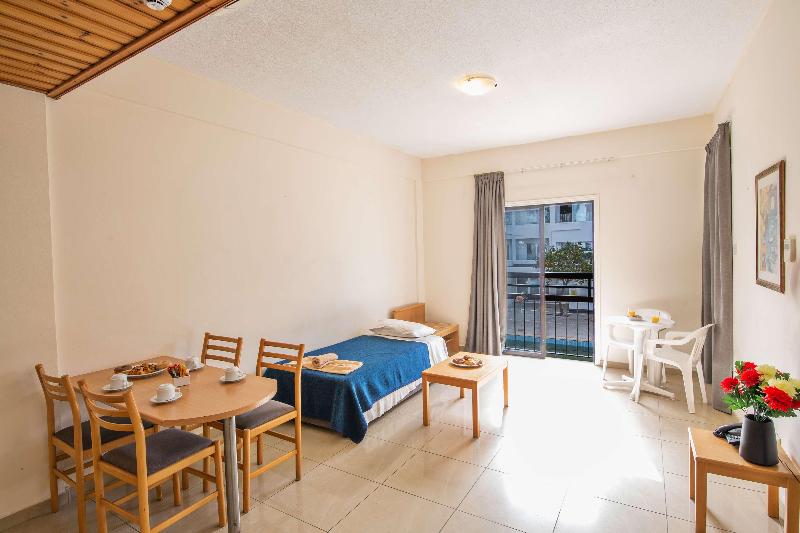 Anthea Hotel Apartments - Oda