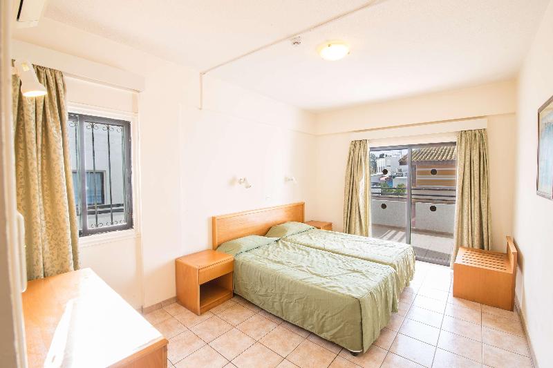 Anthea Hotel Apartments - Oda