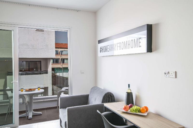 Anthea Hotel Apartments - Oda