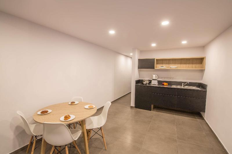 Anthea Hotel Apartments - Oda