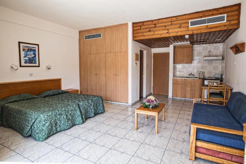 Anthea Hotel Apartments - Oda