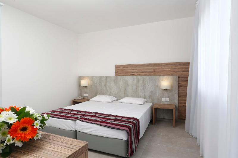 Kapetanios Aqua Resort - Oda