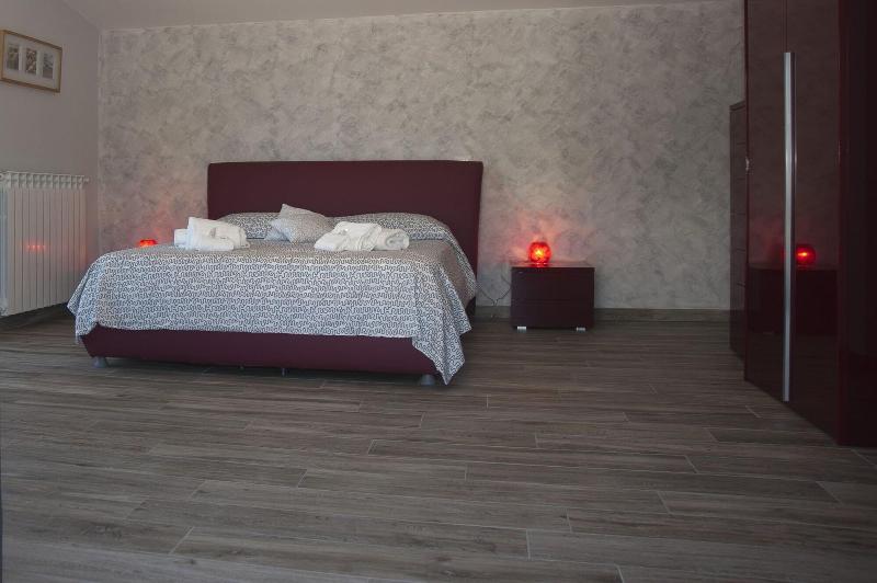 Domus In Viridi - Oda