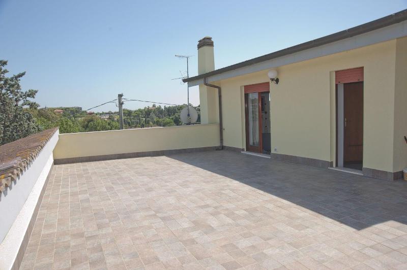 Domus In Viridi - Oda
