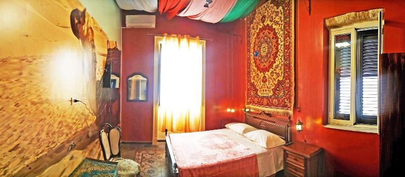 Hollywood Inn Palermo Rooms - Oda