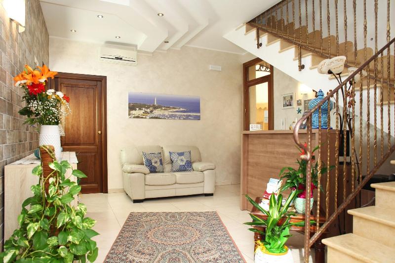 Coralia Bed And Breakfast - Lobi