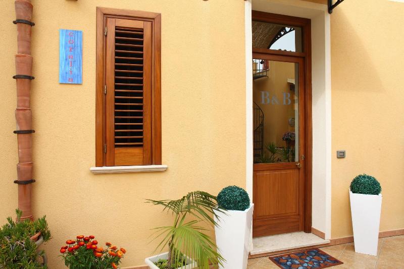 Coralia Bed And Breakfast - Genel