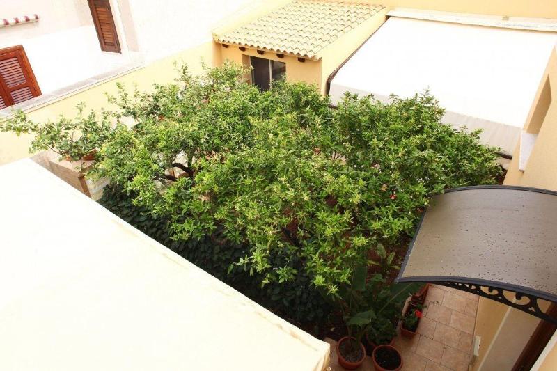 Coralia Bed And Breakfast - Genel