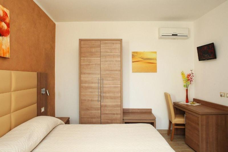 Coralia Bed And Breakfast - Oda