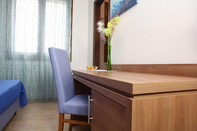Coralia Bed And Breakfast - Oda