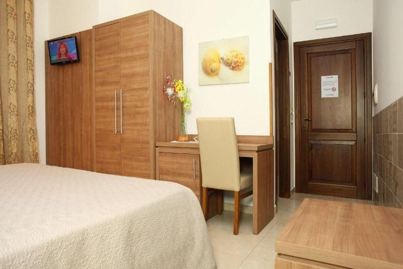 Coralia Bed And Breakfast - Oda