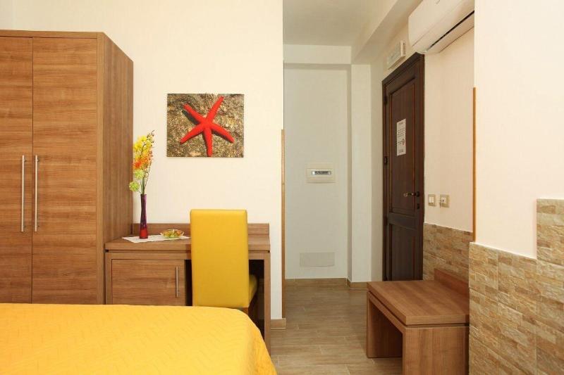Coralia Bed And Breakfast - Oda