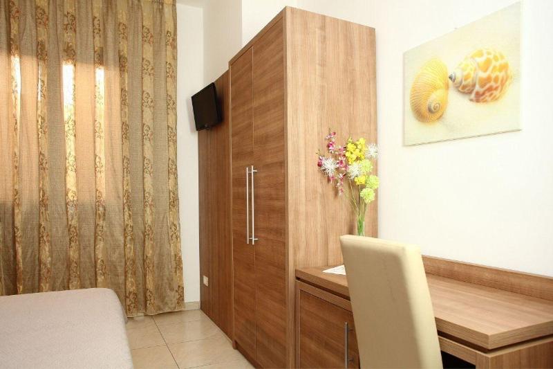Coralia Bed And Breakfast - Oda