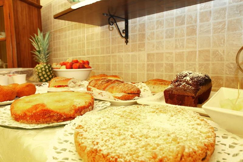 Coralia Bed And Breakfast - Restoran