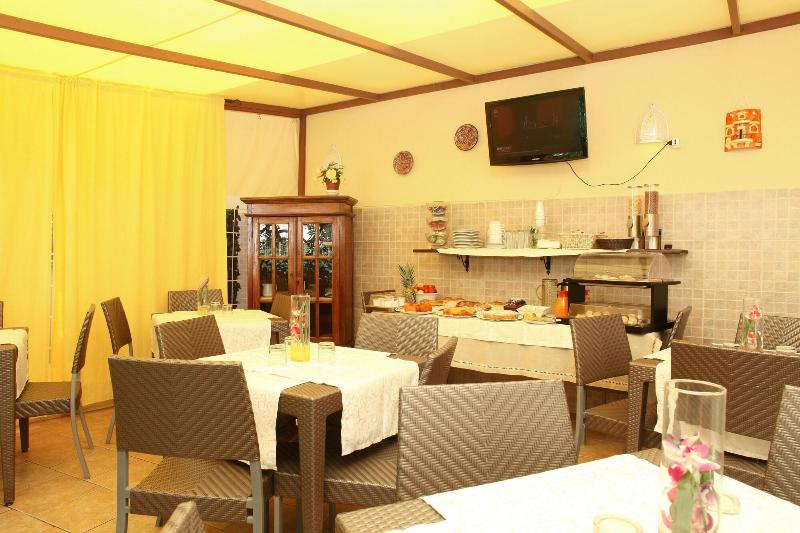 Coralia Bed And Breakfast - Restoran