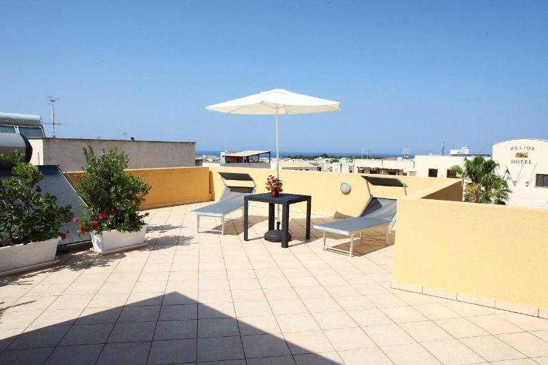 Coralia Bed And Breakfast - Teras