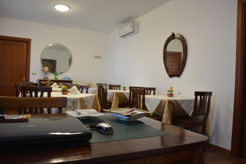 B&B La Casa Rossa - Restoran