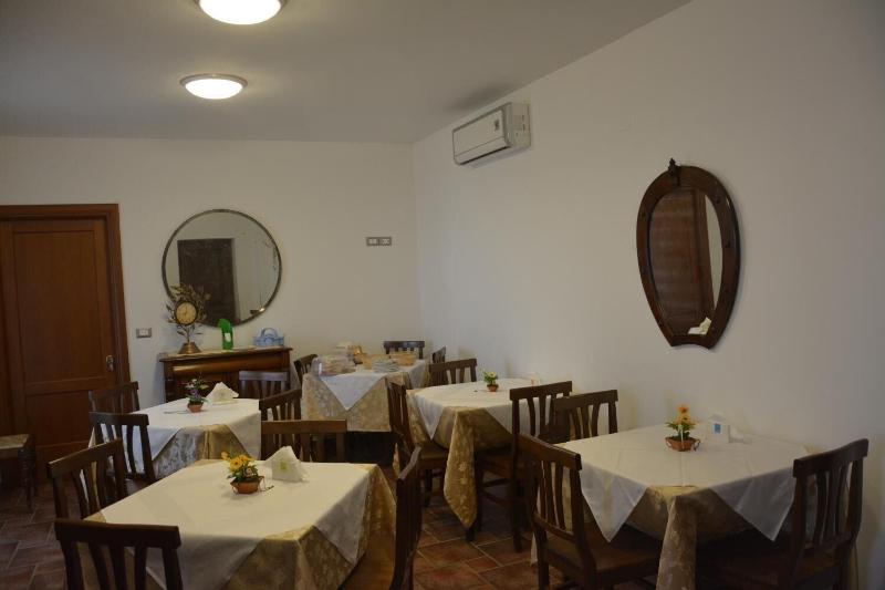 B&B La Casa Rossa - Restoran