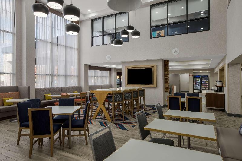 Hampton Inn Linden - Genel