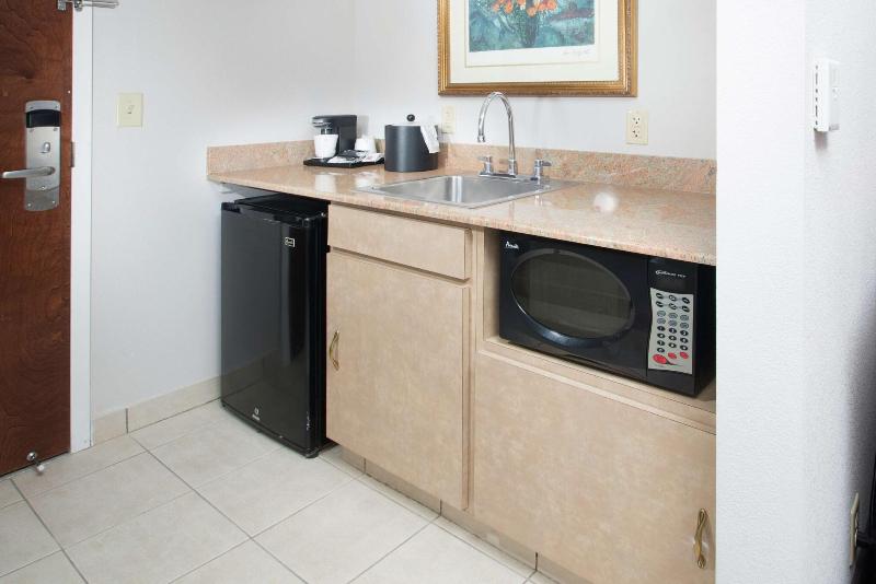 Hampton Inn Linden - Oda