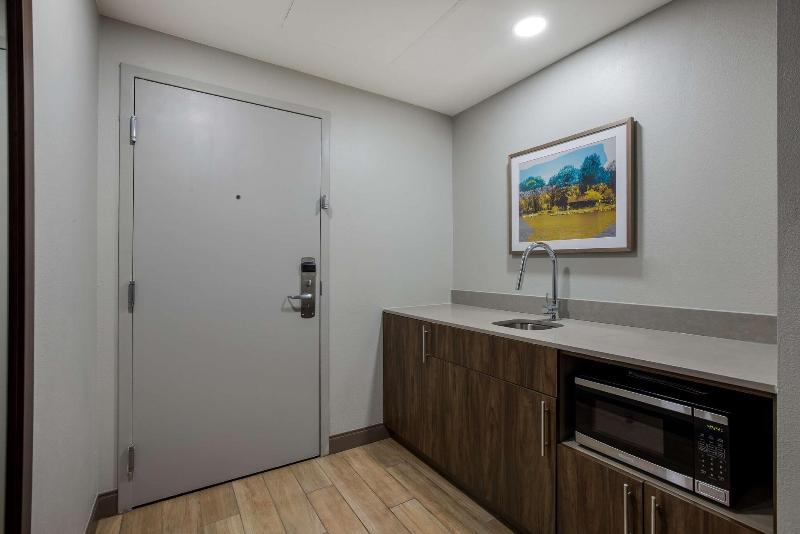 Hampton Inn Linden - Oda