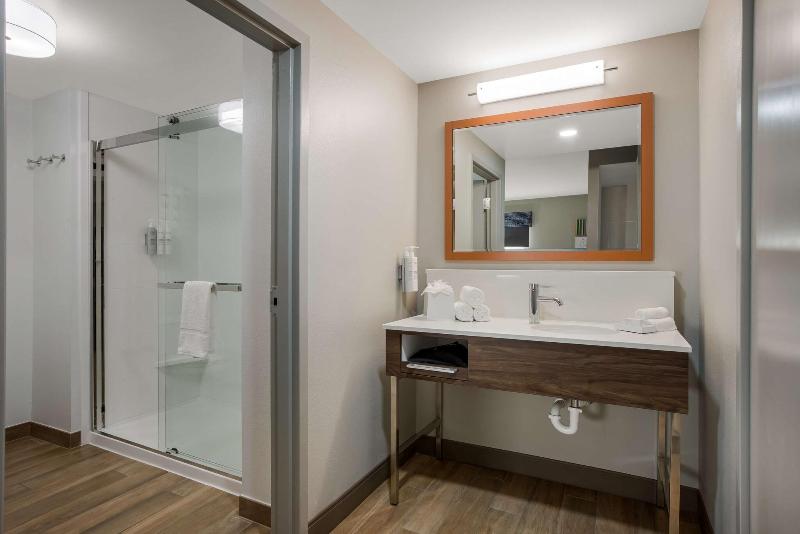 Hampton Inn Linden - Oda