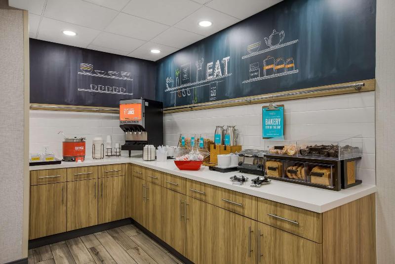 Hampton Inn Linden - Restoran