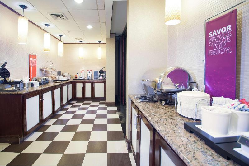 Hampton Inn Linden - Restoran