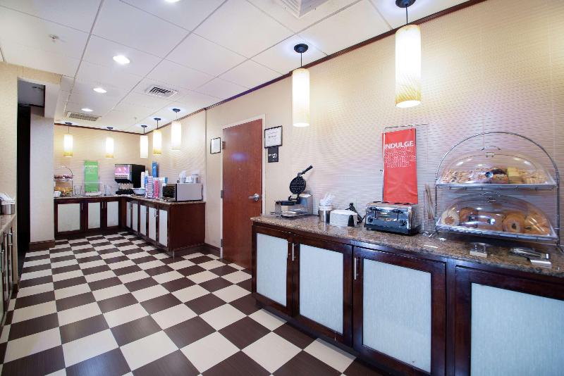 Hampton Inn Linden - Restoran