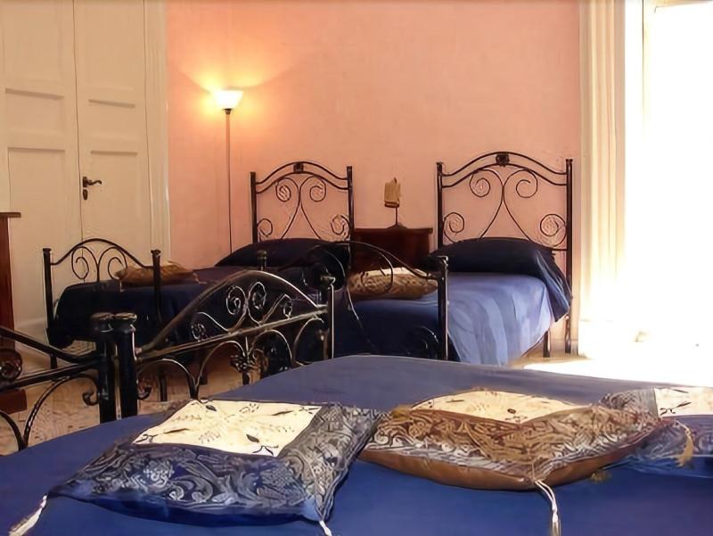 Teatro Bellini - Bed & Breakfast - Oda