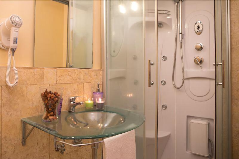 Teatro Bellini - Bed & Breakfast - Oda