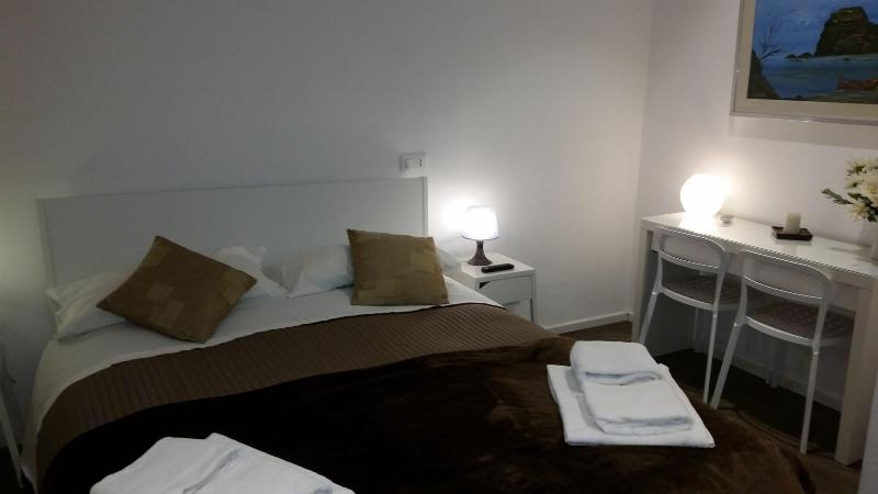 Palermo Rooms - Oda