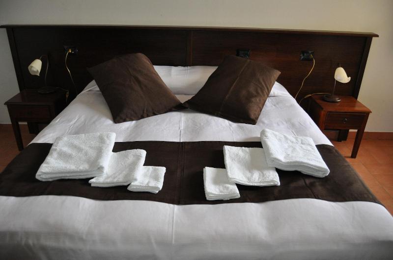 Bed And Breakfast Giardini Di Marzo - Oda