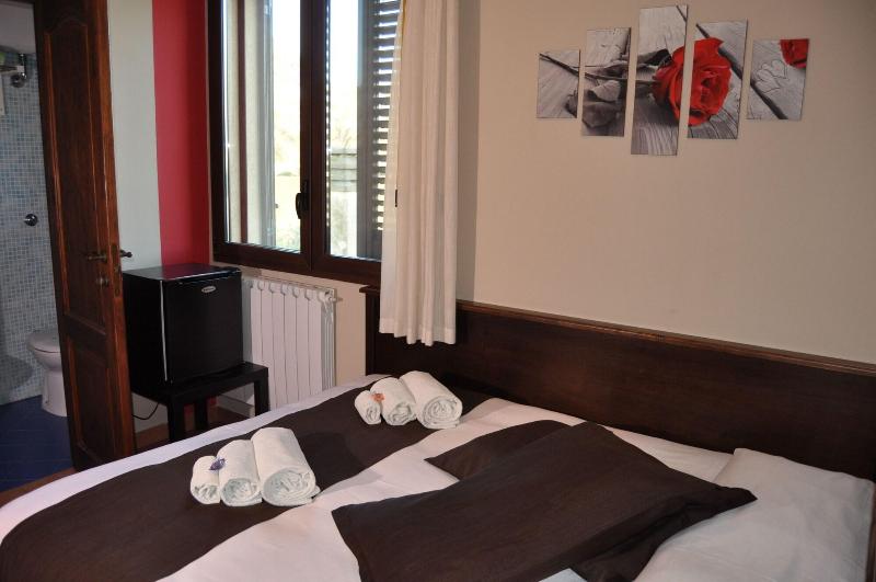 Bed And Breakfast Giardini Di Marzo - Oda