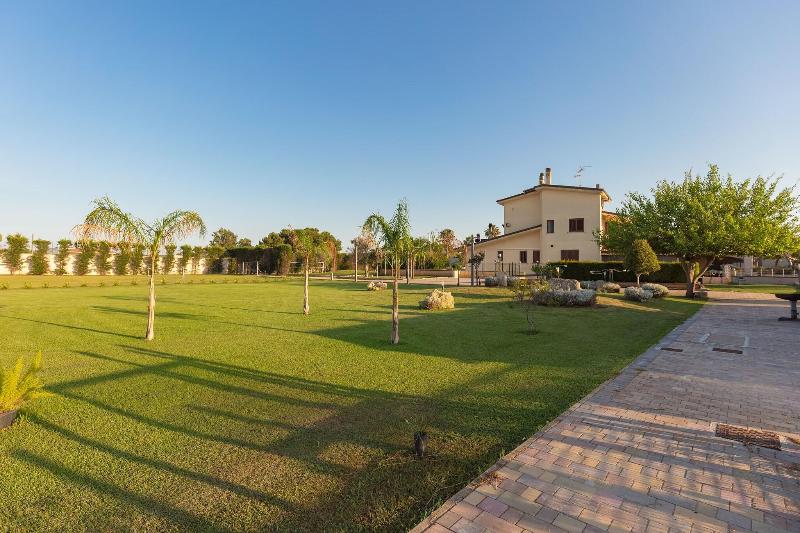 Bed And Breakfast Giardini Di Marzo - Teras