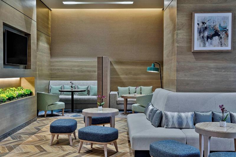 Courtyard By Marriott Riyadh Northern Ring Road - Lobi