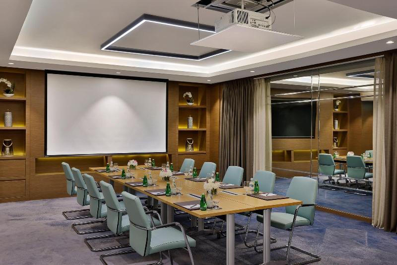 Courtyard By Marriott Riyadh Northern Ring Road - Toplantı