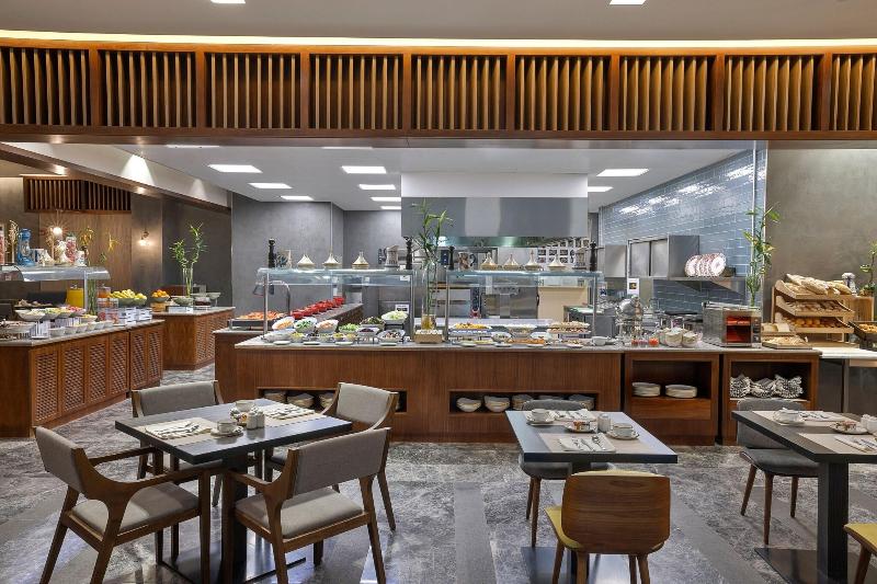 Courtyard By Marriott Riyadh Northern Ring Road - Restoran