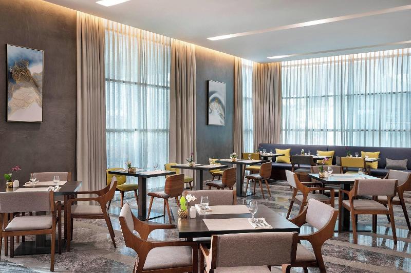 Courtyard By Marriott Riyadh Northern Ring Road - Restoran