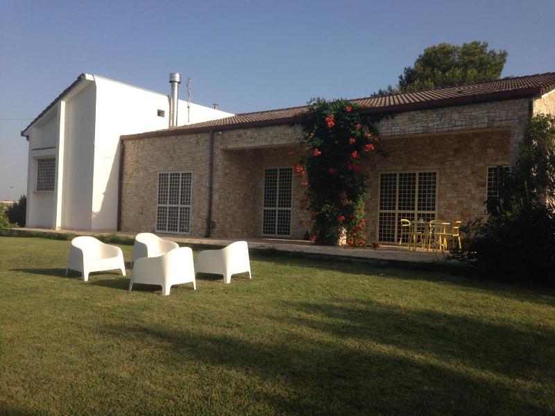 Mazzara Farm - Genel