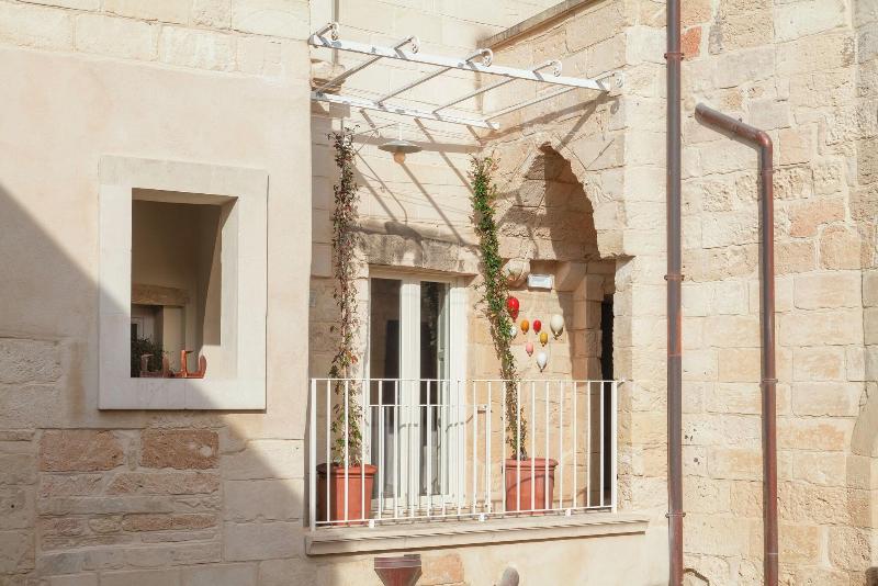 Palazzo Sant'Anna Lecce - Genel