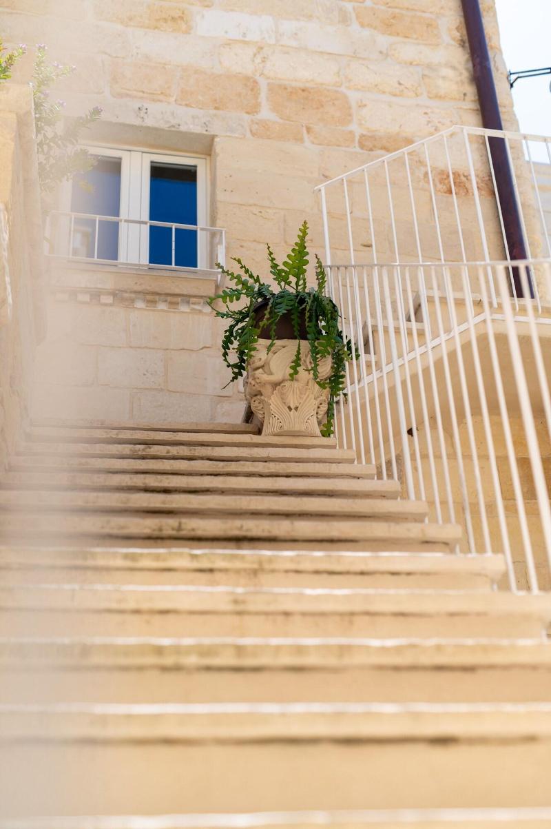 Palazzo Sant'Anna Lecce - Genel