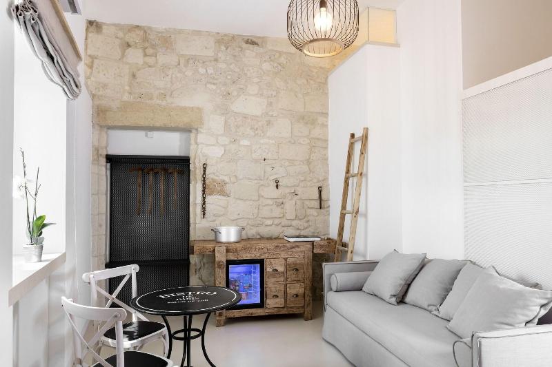 Palazzo Sant'Anna Lecce - Oda