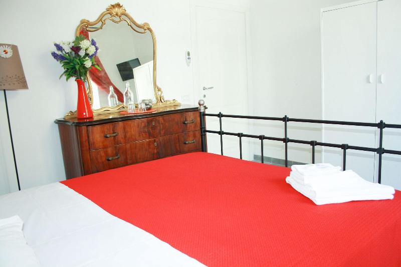 Salotto Piramide B&B - Oda